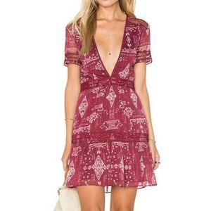 Saylor Alexa Burgundy Short Sleeve Fit and Flare Mini Dress Sz S Small (B2